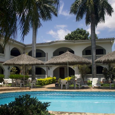 Hotel Bavaria アスンシオン エクステリア 写真